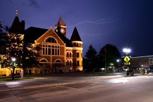 Green County Courthouse Lightning 1