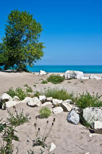 Kenosha North Pier Beach