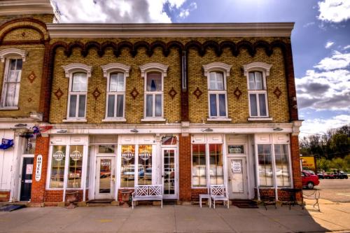 Old Hotel, Darlington, WI